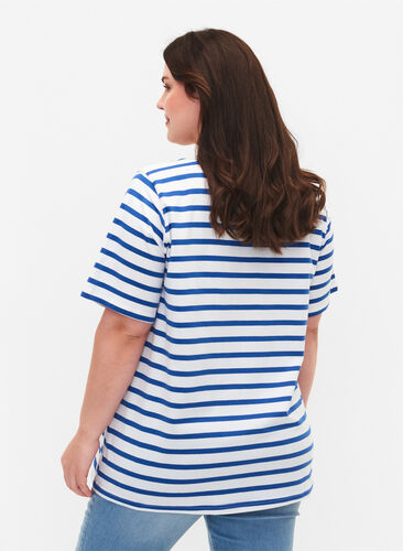 Stripete T-skjorte i bomull, Blue Stripes, Model image number 1