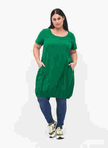 Kortermet kjole i bomull, Verdant Green, Model image number 2