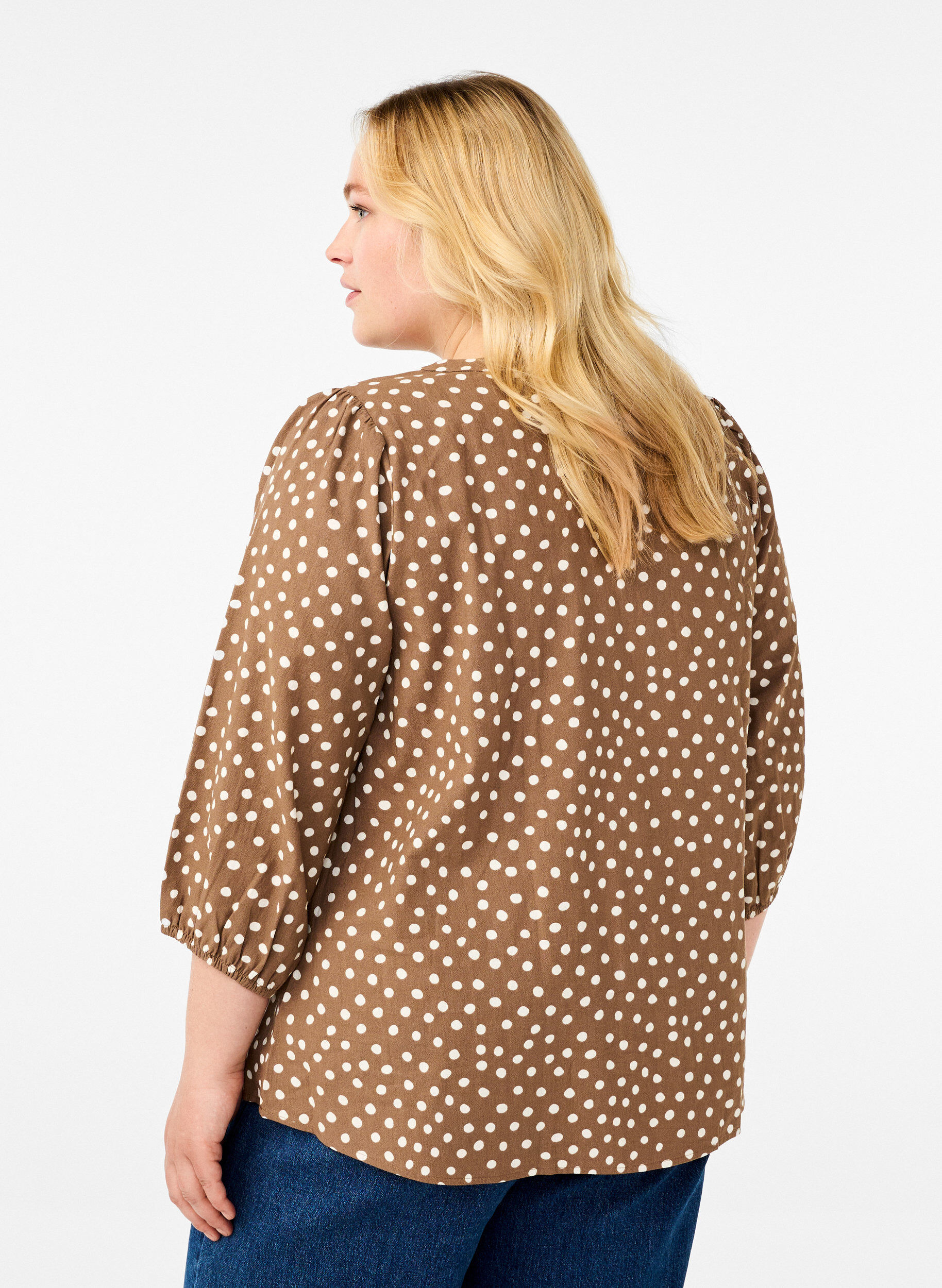 Zizzi 3/4 ermet bomullsbluse med prikker, Coca Mocha Dot , Model image number 1