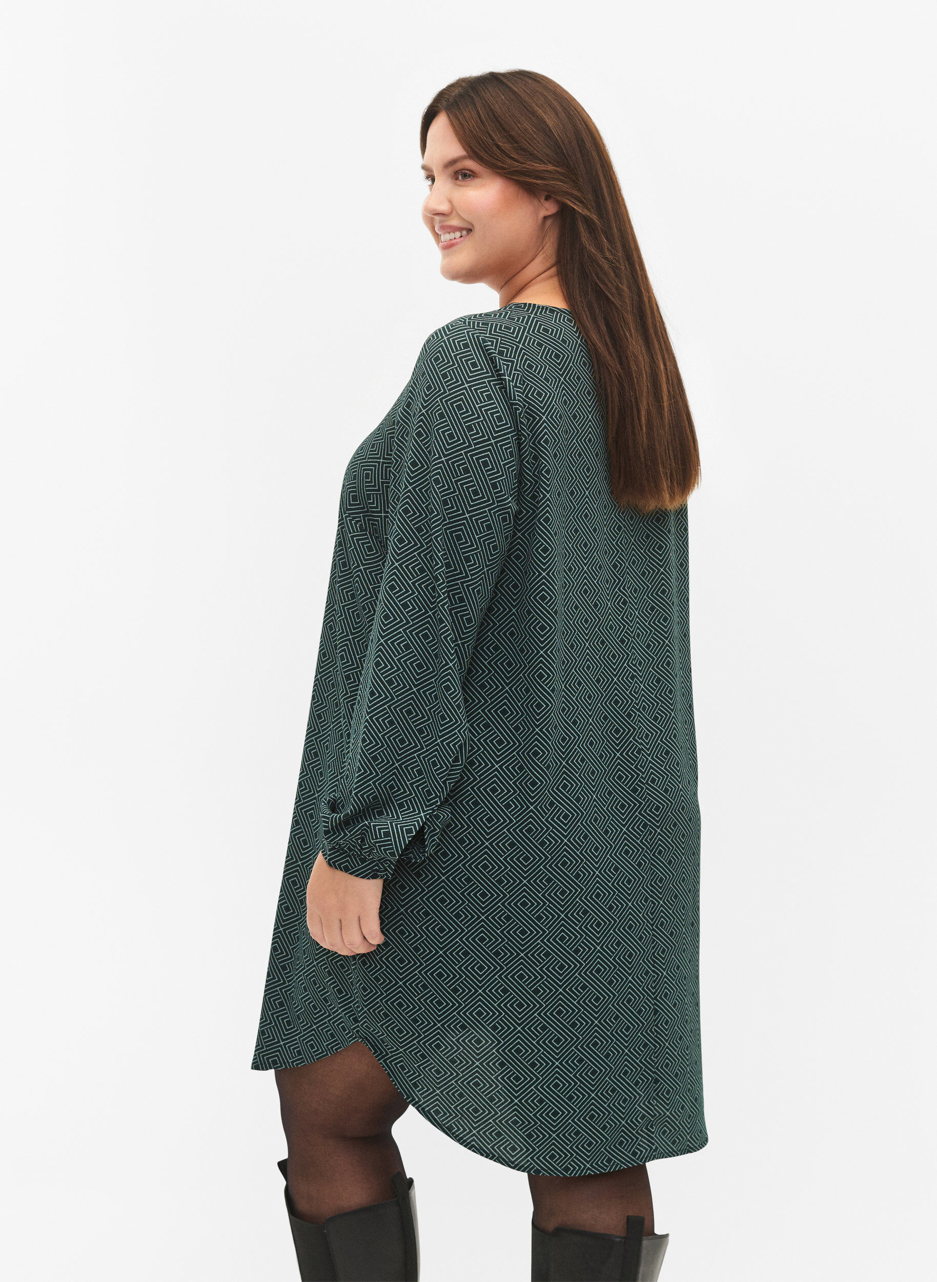 ZizziKjole med V-hals og trykk, Scarab Graphic AOP, Model image number 1