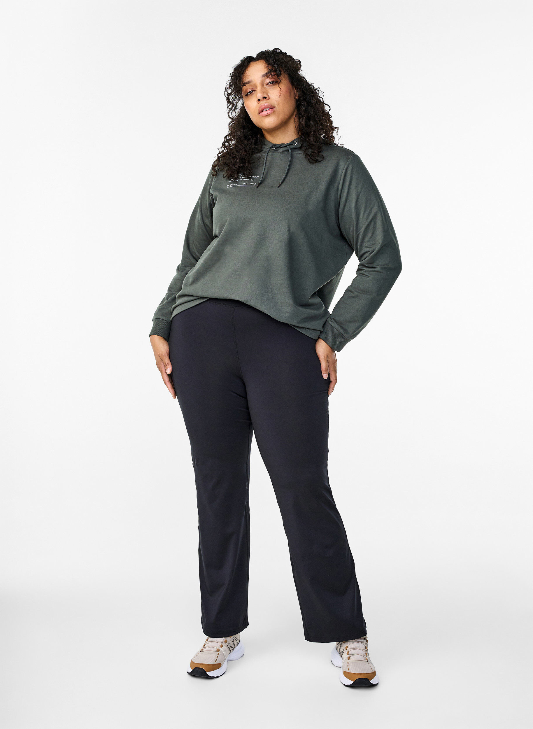 Zizzi Hettegenser med teksttrykk, Urban Chic, Model image number 2