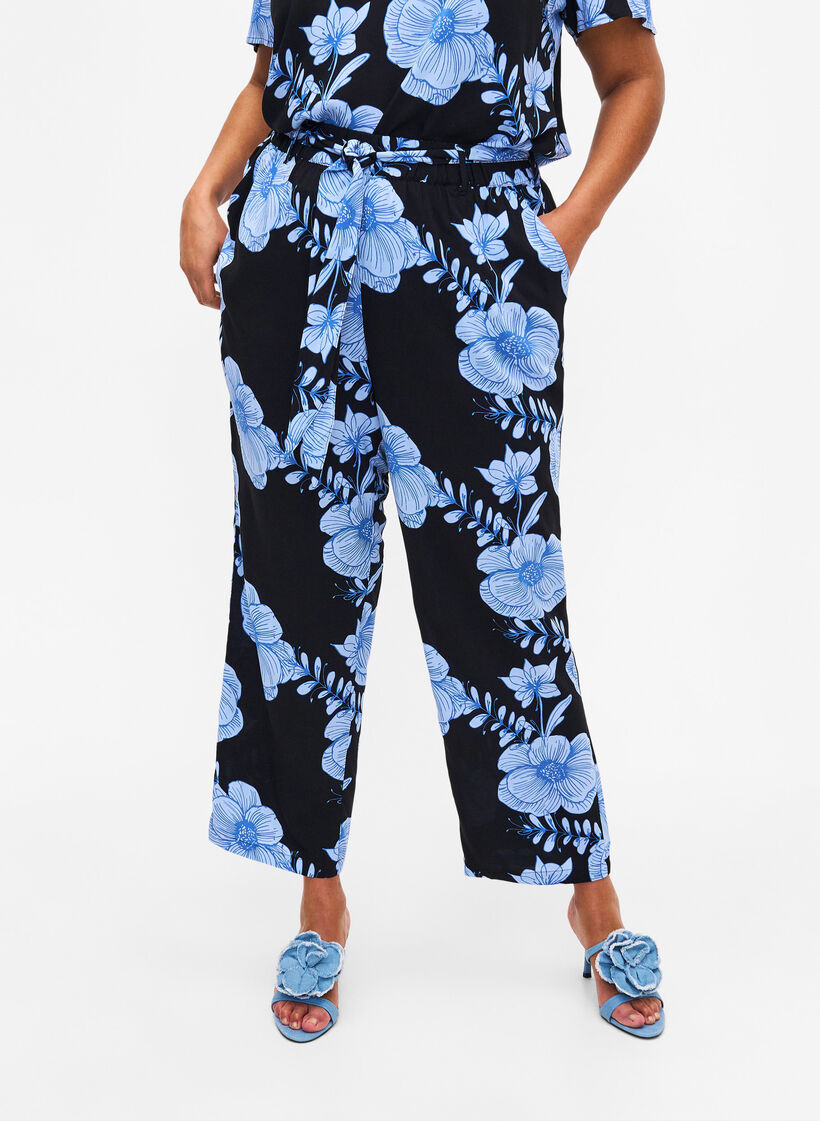 Bukser i viskose med høy midje, Svart, Model image number 2