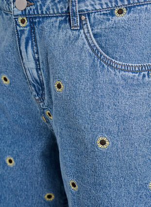 Zizzi Dongerishorts med broderte jordbær, Blå, Packshot image number 2
