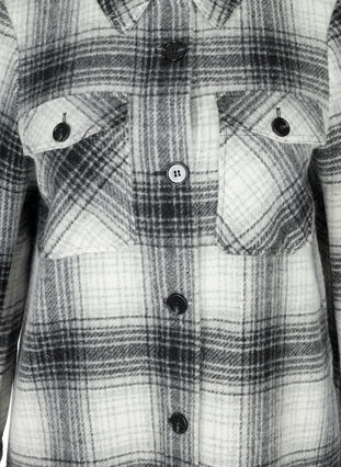 Rutete skjortejakke med lommer, Black check, Packshot image number 2