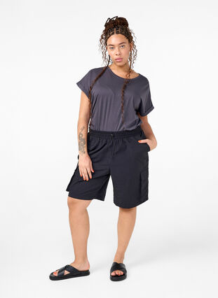 Zizzi Kortermet T-skjorte i bomullsblanding, Grå, Model image number 1