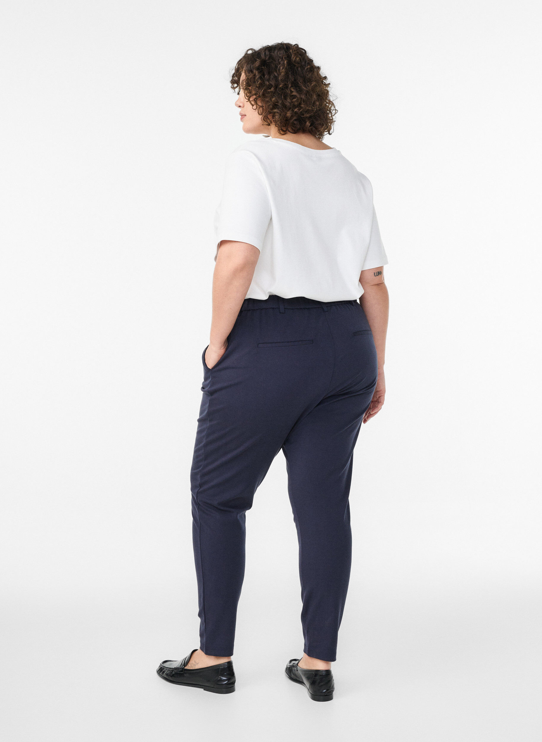ZizziCropped Maddison bukser, Bl&aring;, Model image number 1
