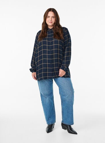 Zizzi Rutete oversized bomullsskjorte, Blå, Model image number 1