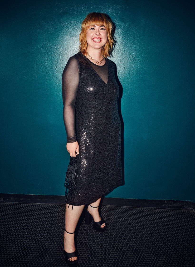 A-formet paljettkjole med lange ermer, Black, Image image number 0