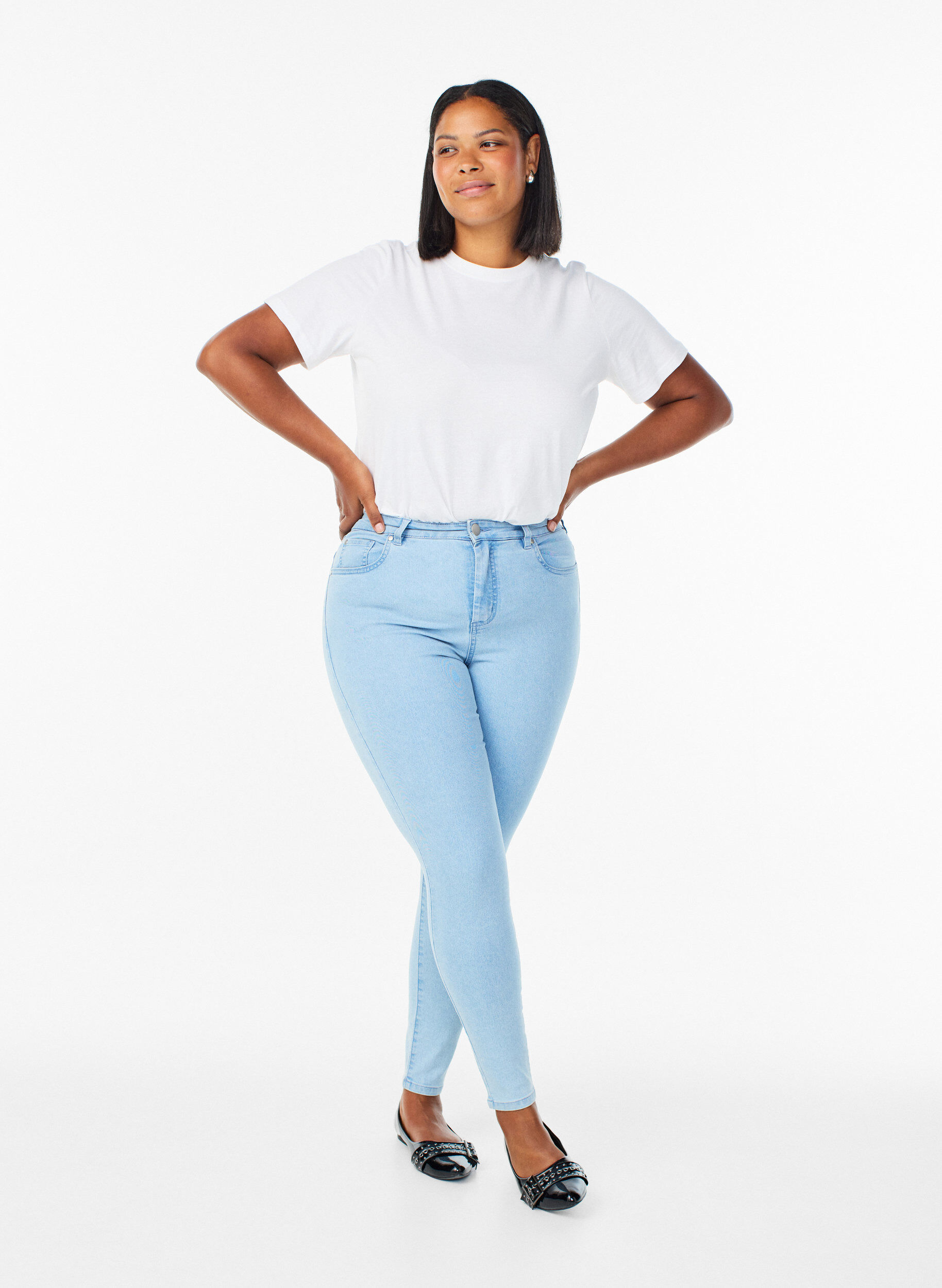Amy super slim fit jeans med h&oslash;y midje, Bl&aring;, Model