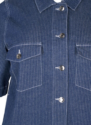 Zizzi Nålestripet denimkjole med brystlommer, Blue Denim Stripe, Packshot image number 2