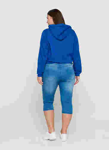 Slim fit Emily caprijeans, Light blue denim, Model image number 2