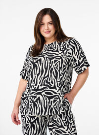 Kortermet bluse med sebraprint, Svart Kortermet bluse med sebraprint, Svart, Model