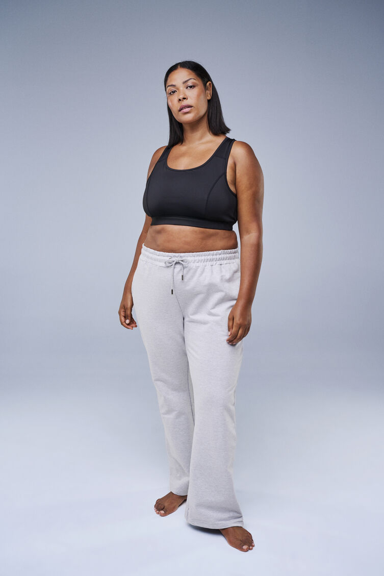 Grå flare-joggebukse, , Model