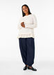 Bluse med struktur og volangkant, Vanilje, Model image number 1