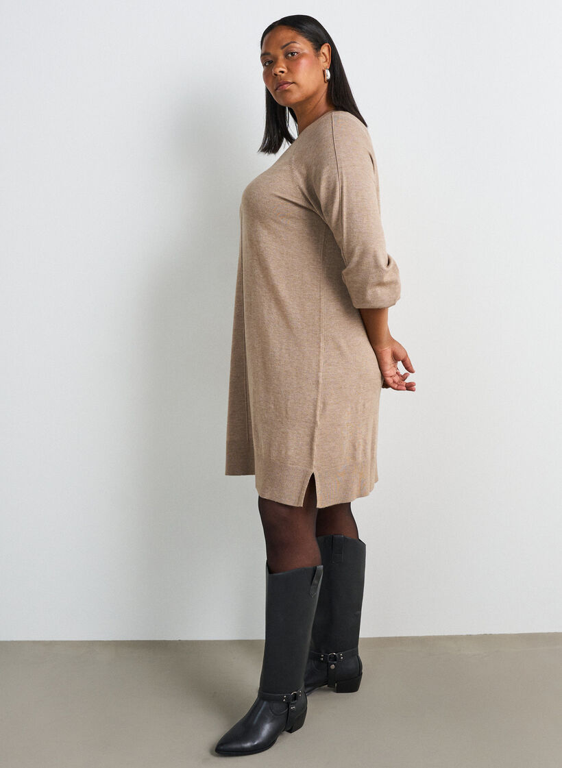 Kort strikkekjole med raglanermer og en midts&oslash;m, Beige, Model image number 3