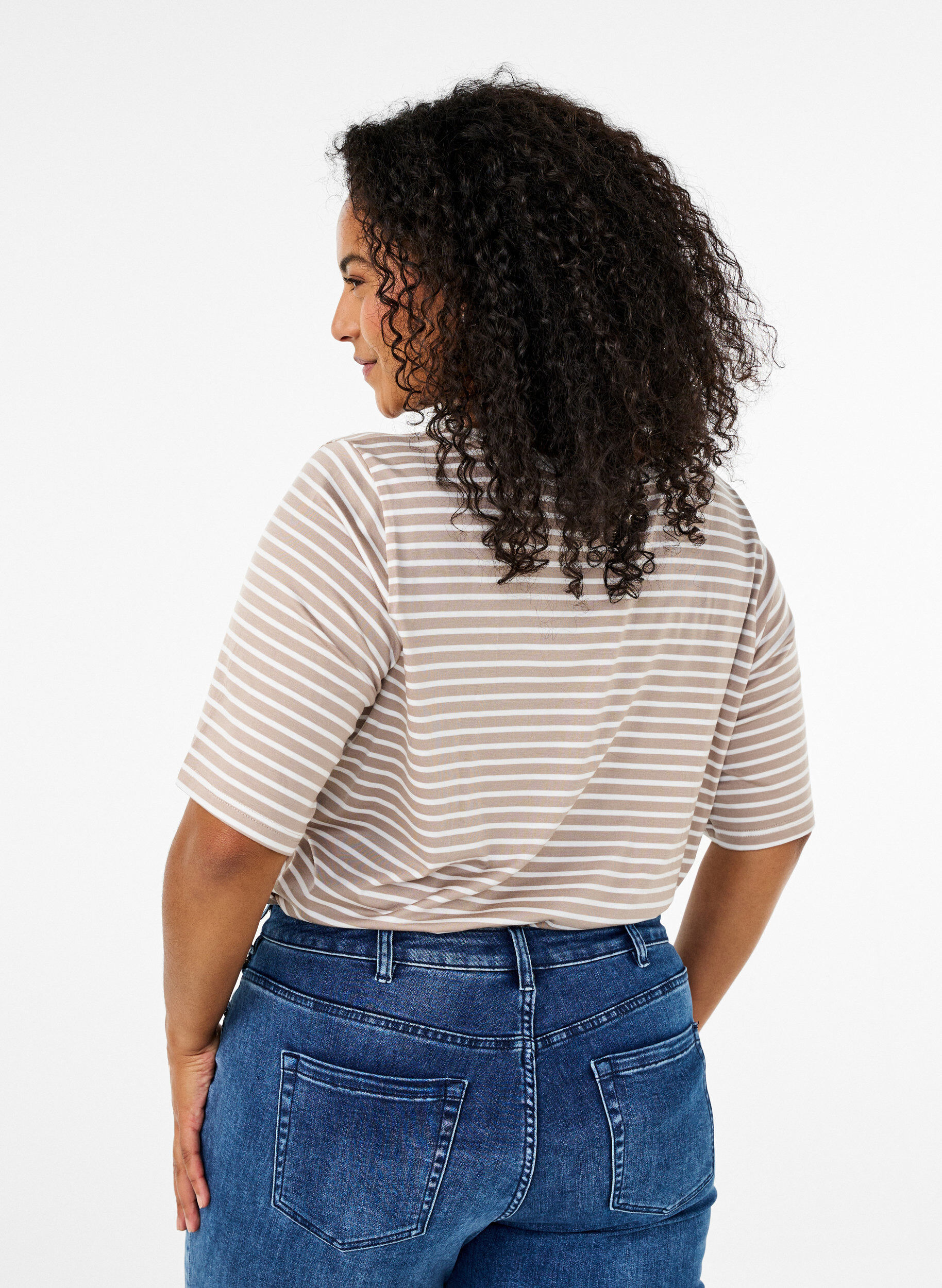Zizzi T-skjorte med TENCEL&trade; Lyocell og striper, Beige, Model image number 1