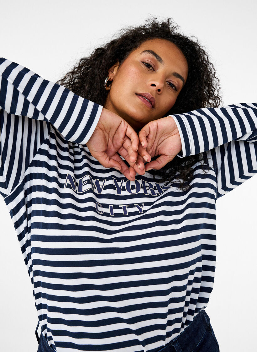 Stripete bluse med motiv, White w.Navy Stripe, Image image number 0
