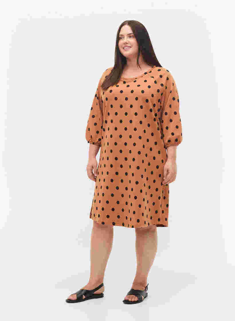 Prikkete kjole med 3/4-ermer, Almond Black Dot, Model image number 2