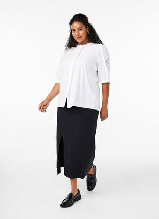 Zizzi Skjortebluse med volanger og broderie anglaise, Hvit, Model image number 1