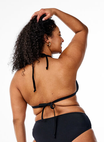 Zizzi Ensfarvet trekant-bikini topp, Svart, Model image number 1