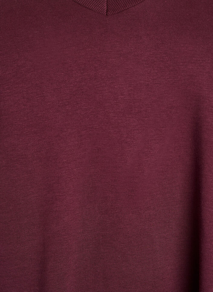 Basis V-hals T-skjorte i økologisk bomull, Mørk Bordeaux, Packshot image number 2