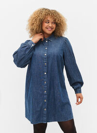 Skjortekjole denim og bomull, Dark blue denim, Model