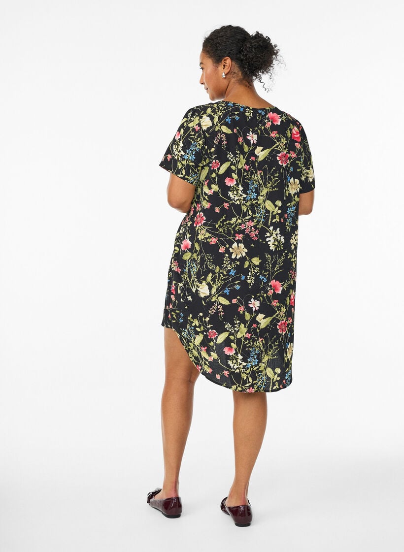 Kjole med trykk og korte ermer, Svart, Model image number 2