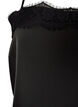 Lang satintopp med blonder i kantene, Svart, Packshot image number 2