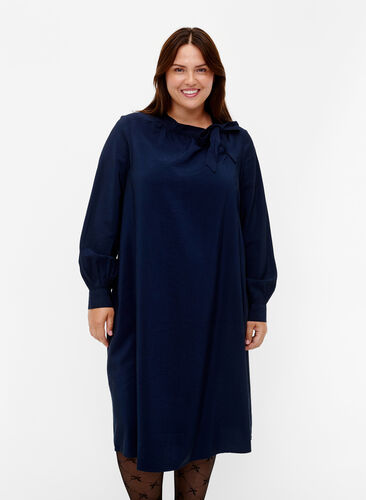 Langermet kjole i viskose med sløyfe, Total Eclipse, Model image number 0