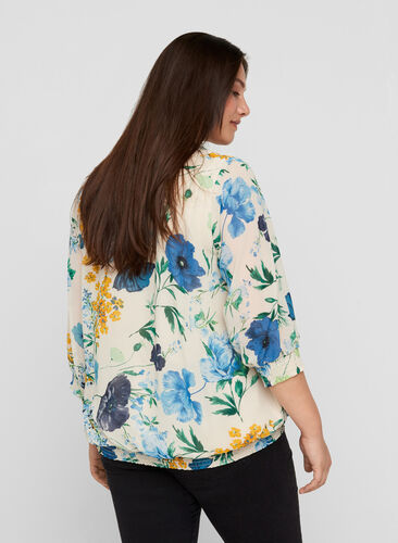 Blomstrete bluse med 3/4-ermer og smock, AOP Flower, Model image number 1