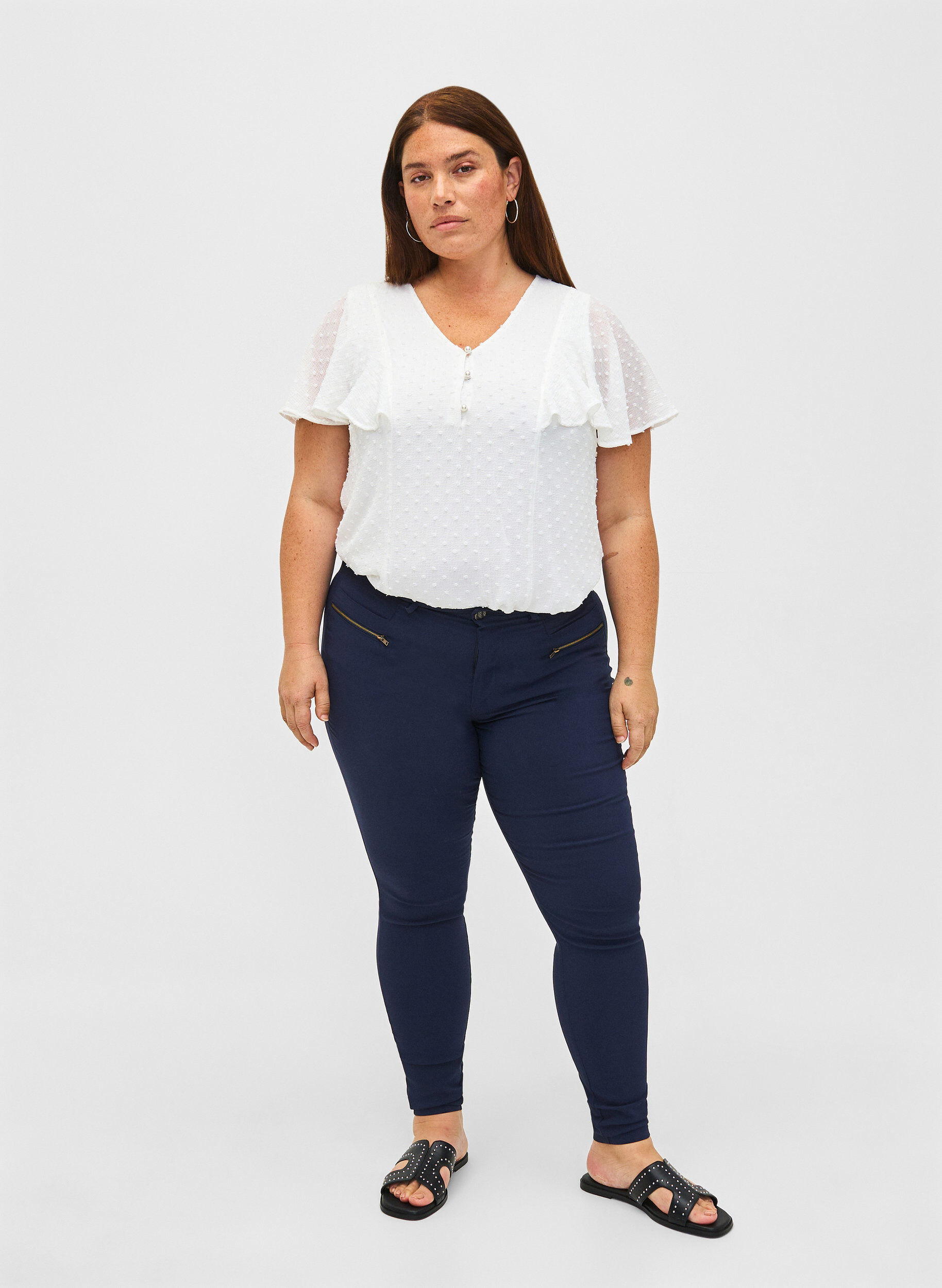 Zizzi Bluse med prikket struktur og korte ermer, Bright White, Model image number 2
