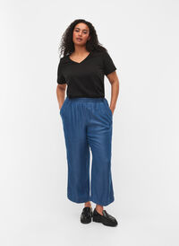 Løse denimbukser i lyocell (TENCEL™), Dark Blue, Model