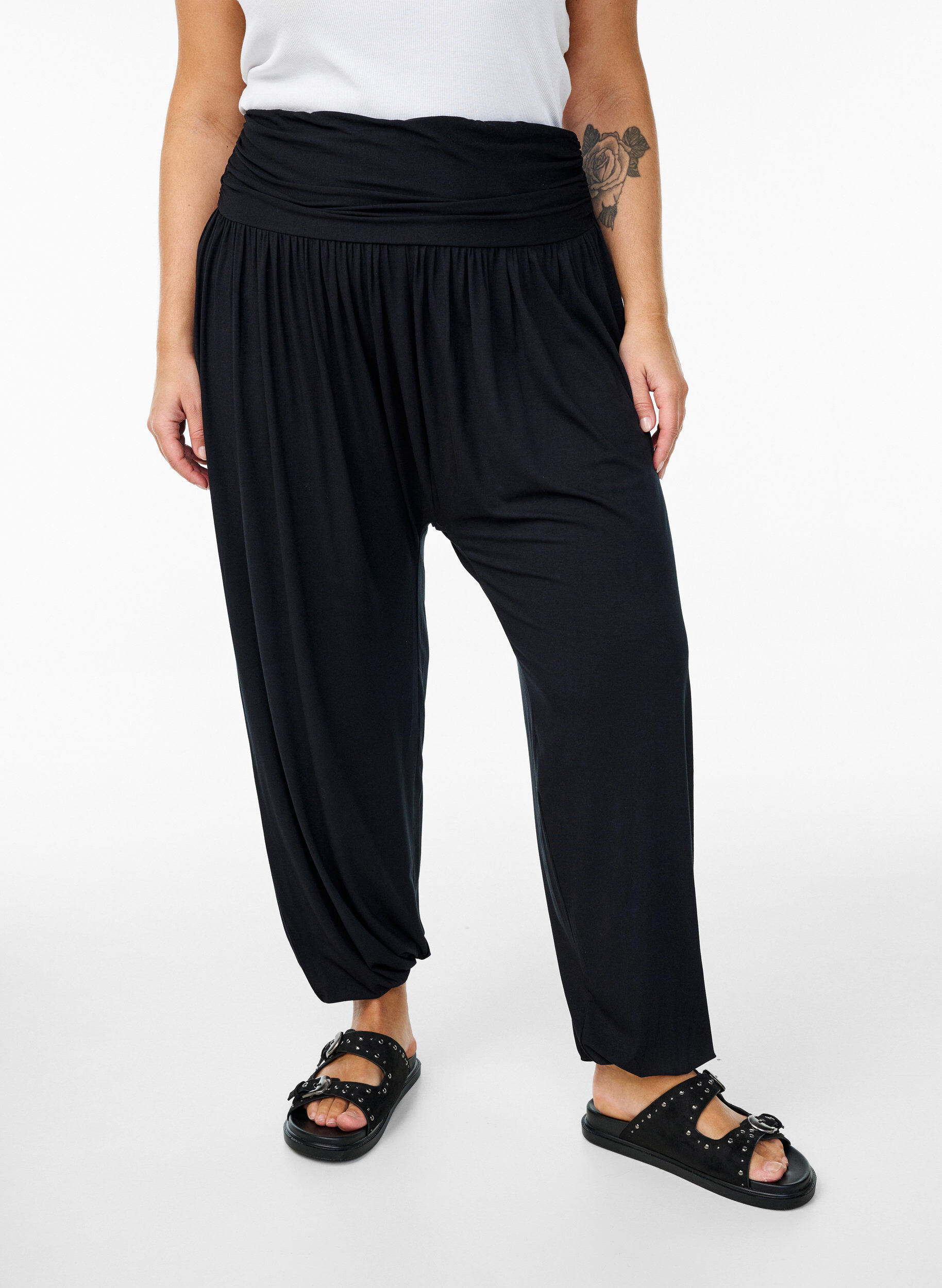 ZizziLoose fit harem-bukser, Svart, Model image number 2
