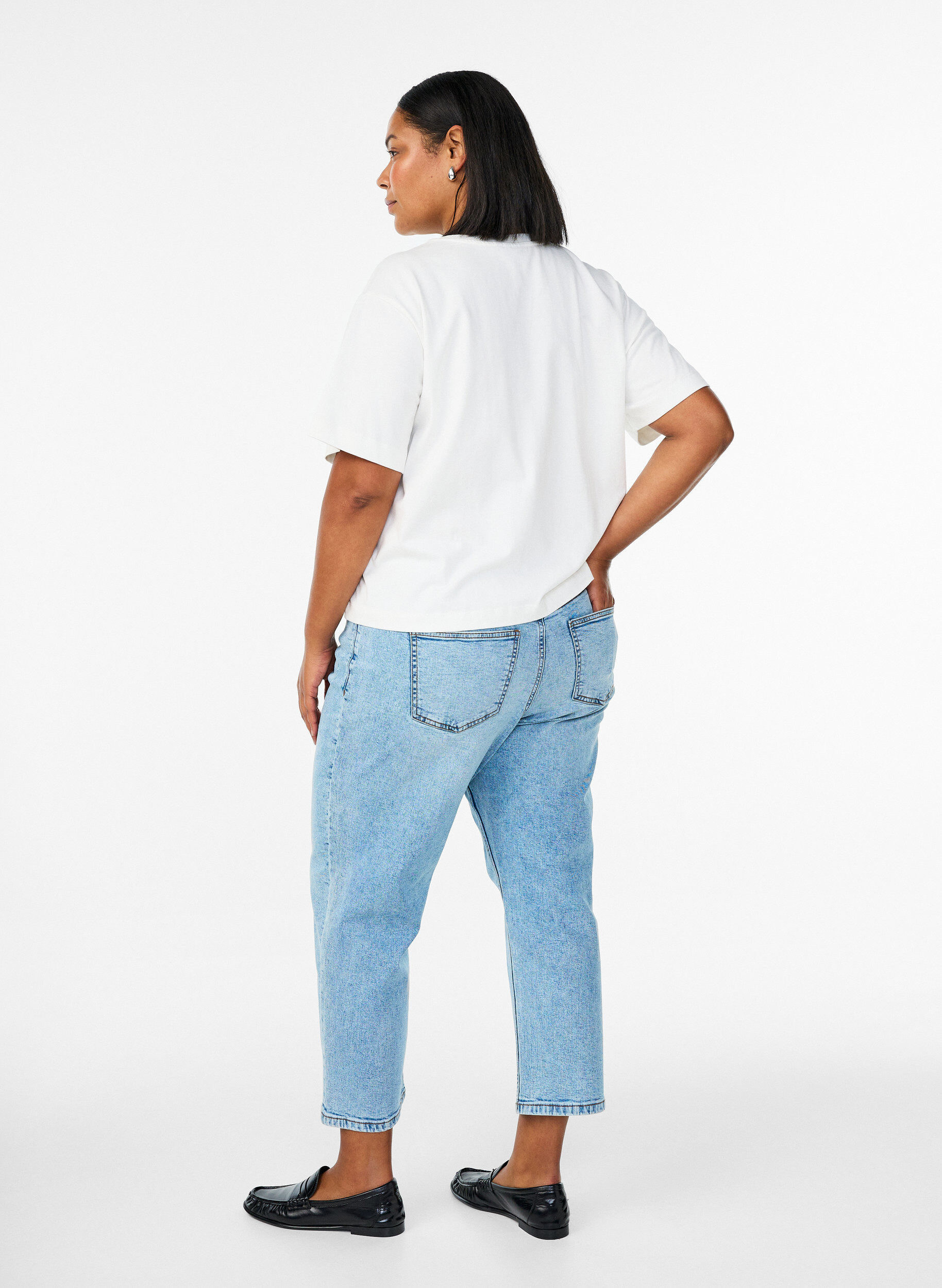 Zizzi Cropped Vera jeans med distressed detaljer, Bl&aring;, Model image number 1