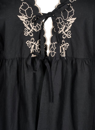 Zizzi Bluse med åpen front og broderte detaljer, Svart, Packshot image number 2