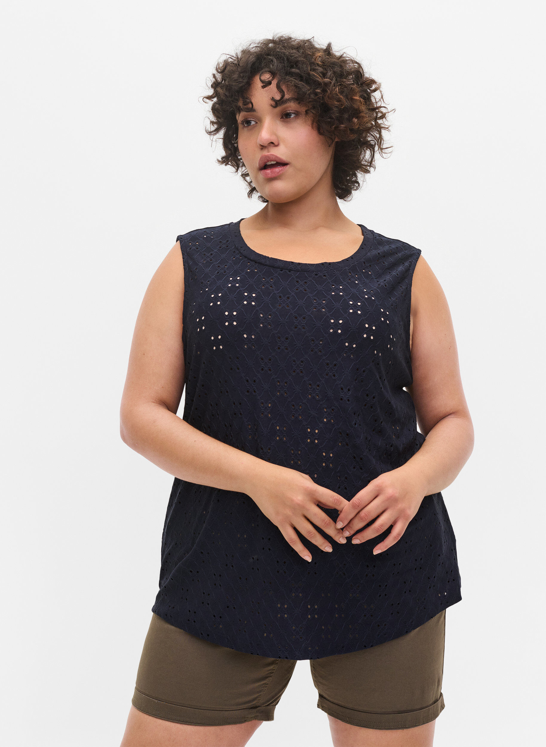 Zizzi Topp med broderi anglaise, Night Sky, Model image number 0