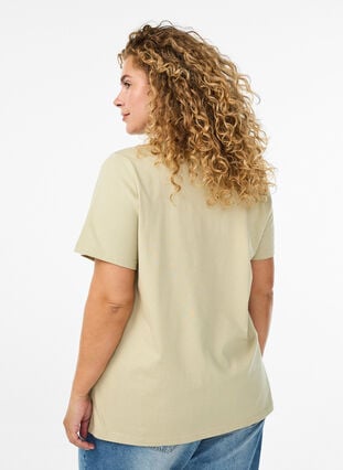 Zizzi T-skjorte i økologisk bomull med perletekst, Eucalyptus Wh.Pearls, Model image number 1