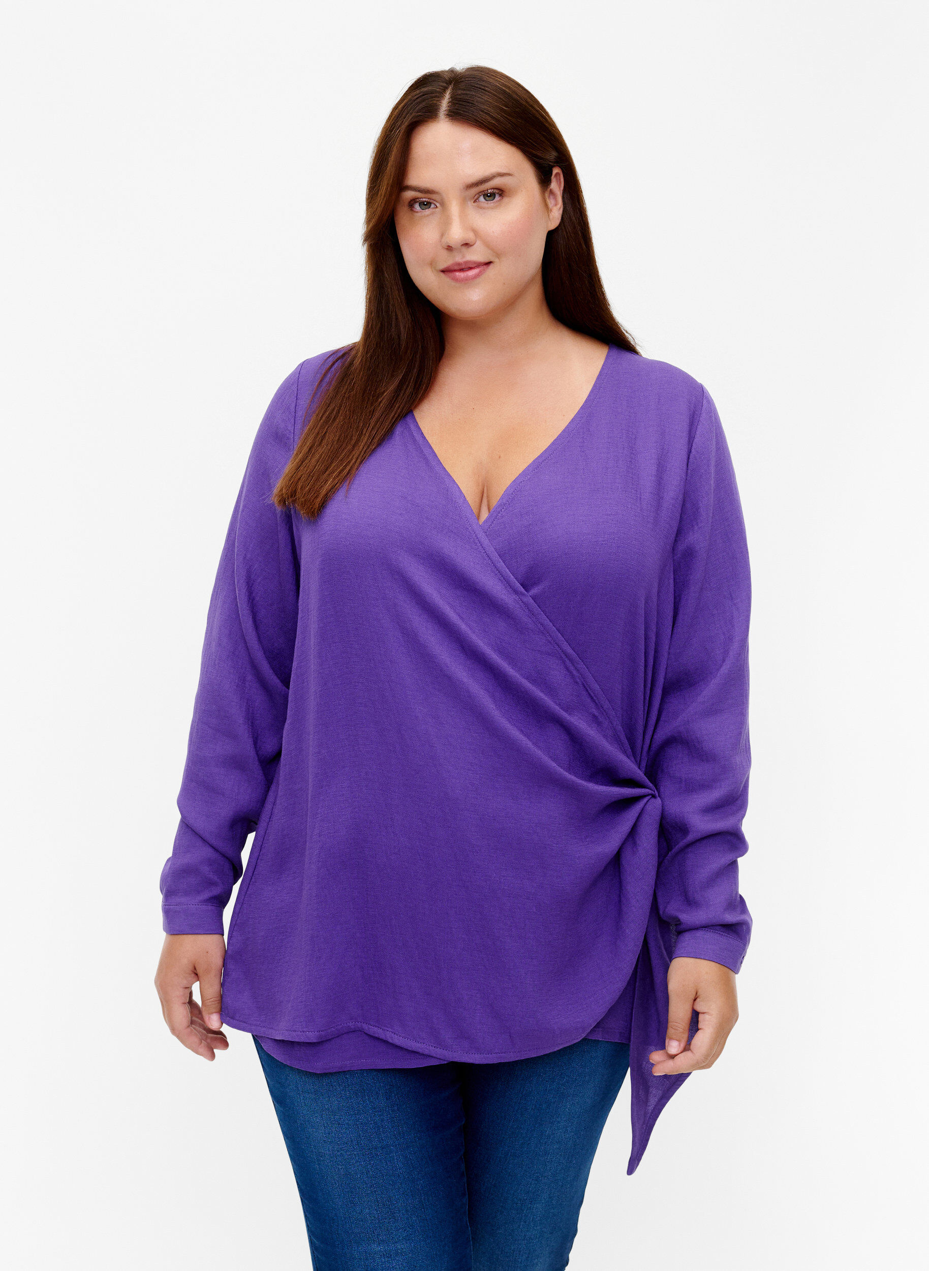 Zizzi Langermet bluse i viskose med wrap look, Prism Violet, Model image number 0
