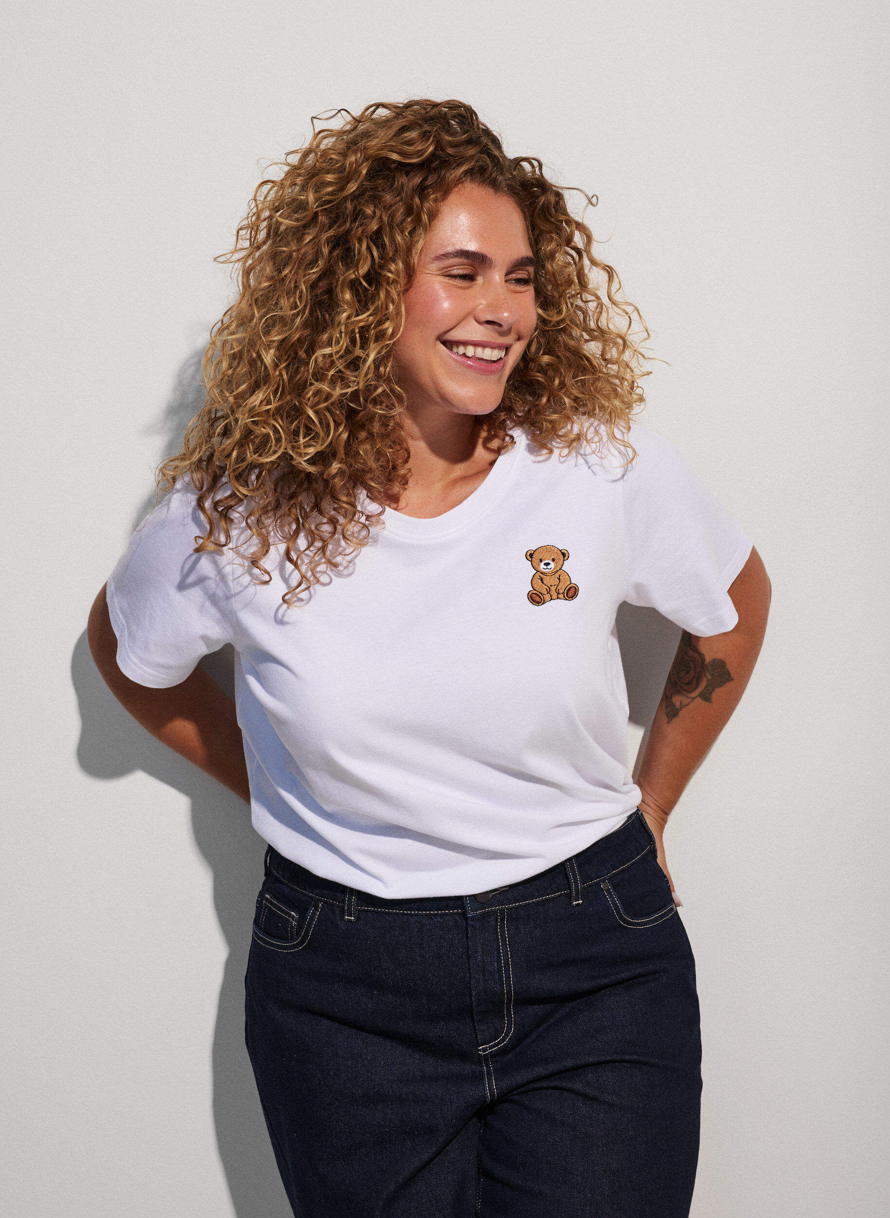 ZizziT-skjorte i &oslash;kologisk bomull med teddybj&oslash;rnmotiv, Hvit, Model image number 0