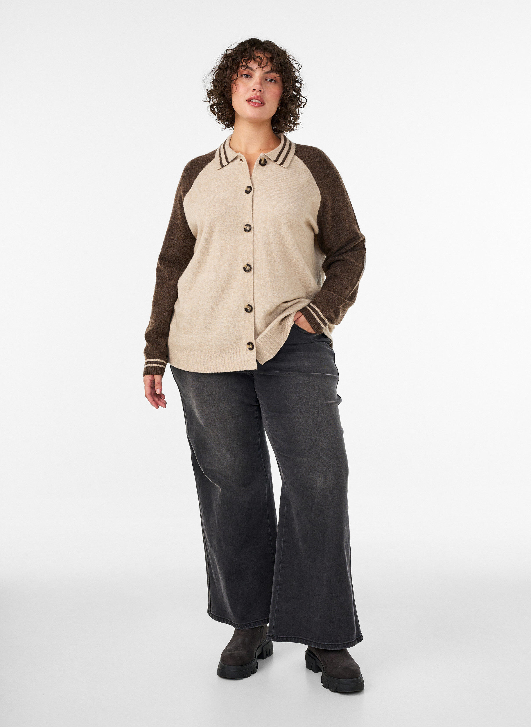 ZizziCardigan med kontrasterende ermer og krage, Beige, Model image number 1
