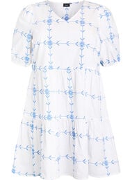 Kort kjole med V-hals og broderi, B. White Daphne emb.