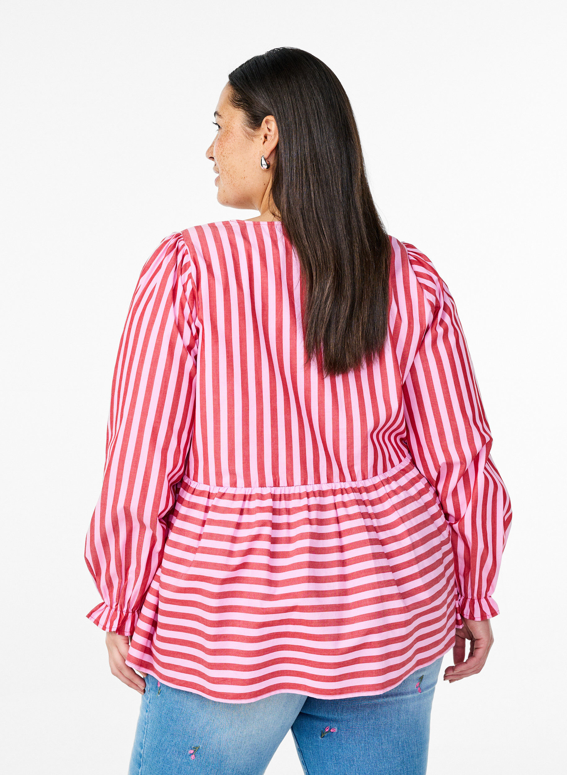 Zizzi Bluse med striper og sl&oslash;yfer, R&oslash;d, Model image number 2
