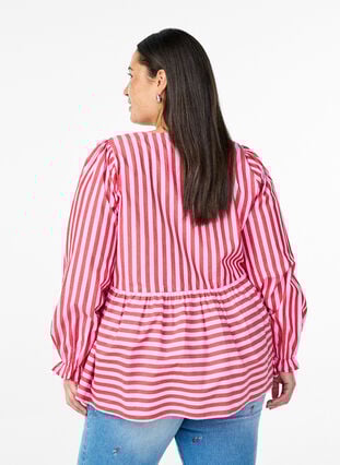 Zizzi Bluse med striper og sløyfer, Rød, Model image number 2