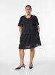 Kort skj&oslash;rt med broderie anglaise og elastisk midje, Svart, Model image number 0
