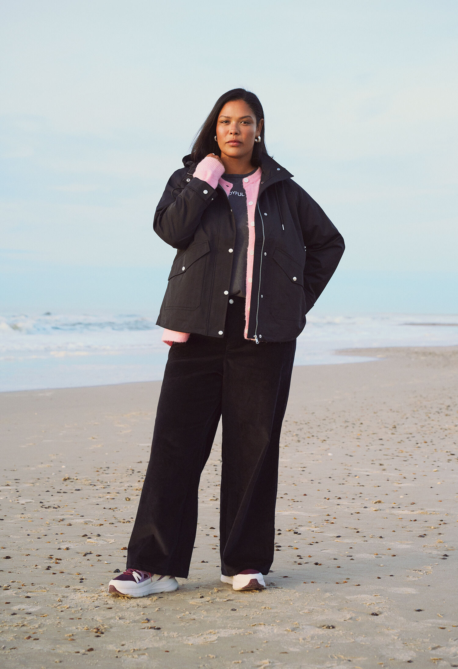 Zizzi Svart v&aring;rjakke, , Model