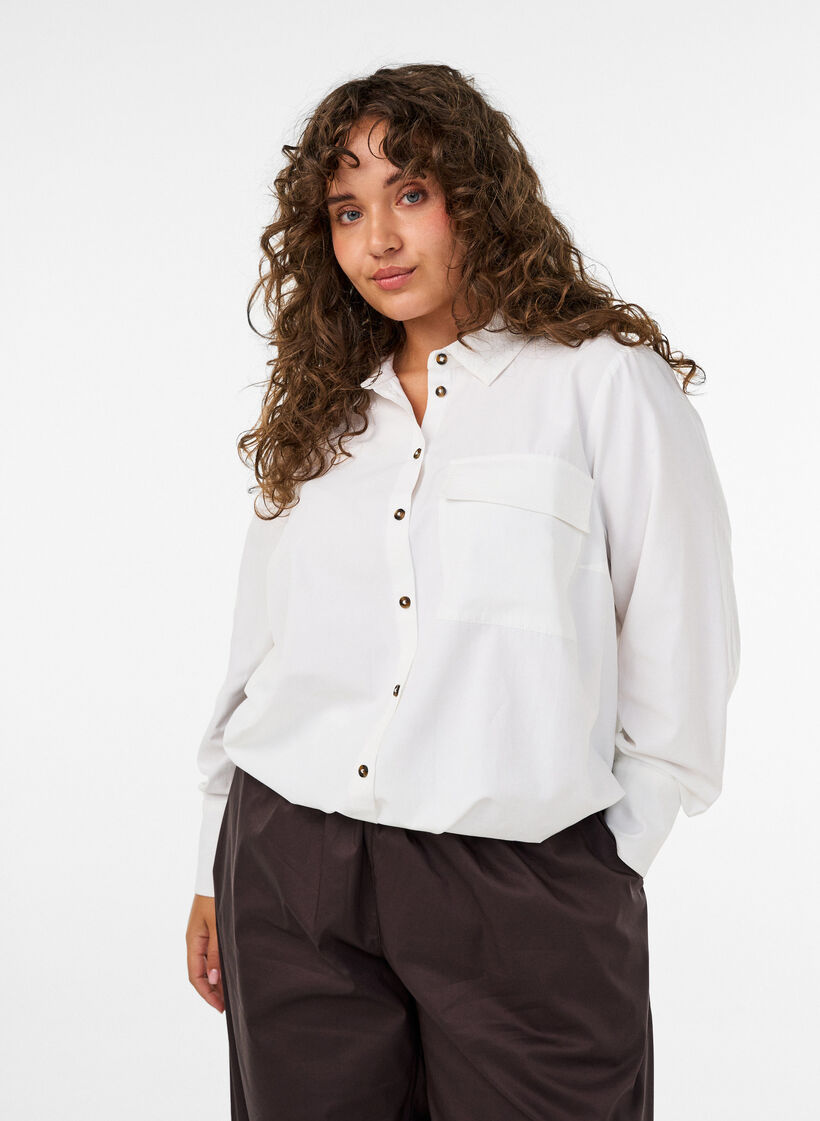 Skjorte med brystlomme og ballongfasong, Hvit, Model image number 0