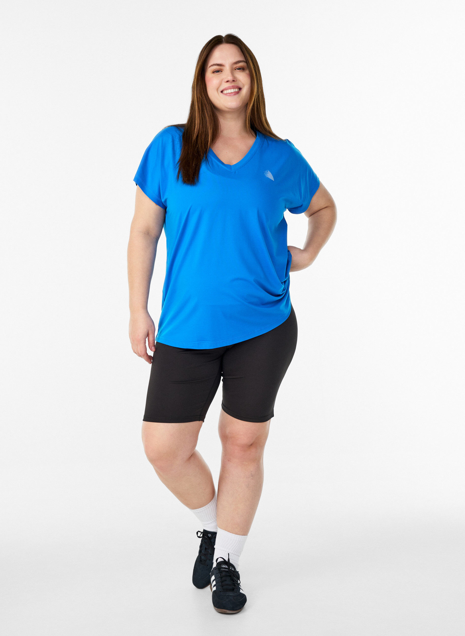 ZizziL&oslash;stsittende trenings-t-skjorte med v-hals, Bl&aring;, Model image number 1