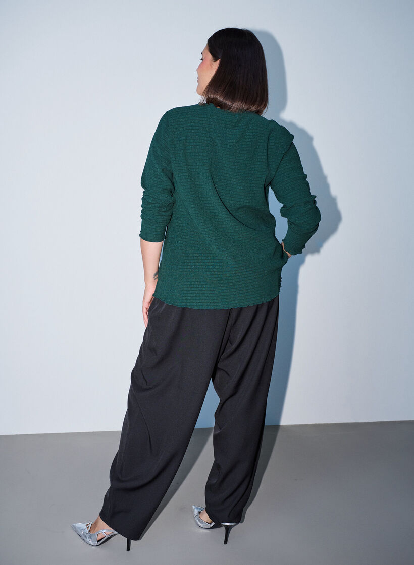 Strukturert bluse med b&oslash;lgede kanter, Gr&oslash;nn, Model image number 2