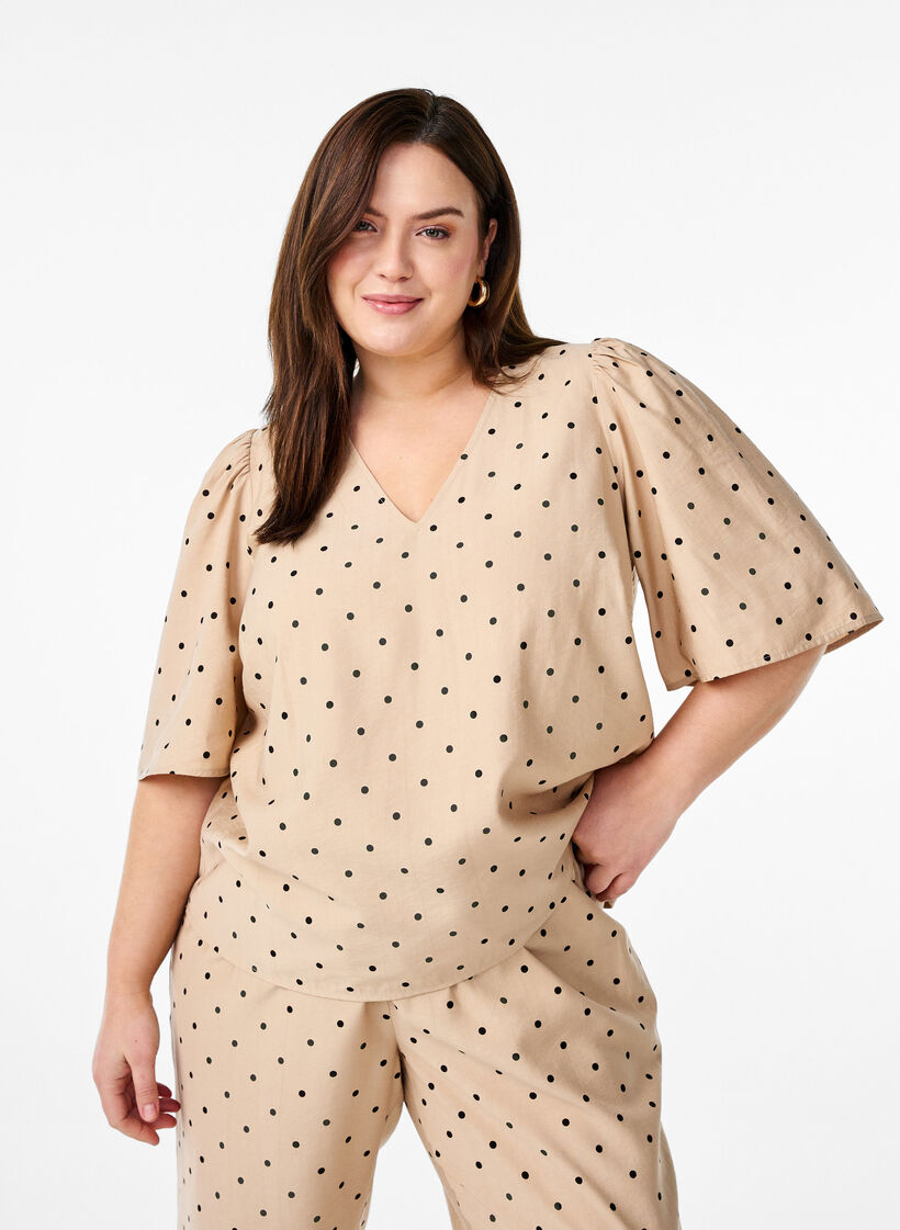 Bluse med løse ermer og v-hals, Doeskin w. dot AOP, Model