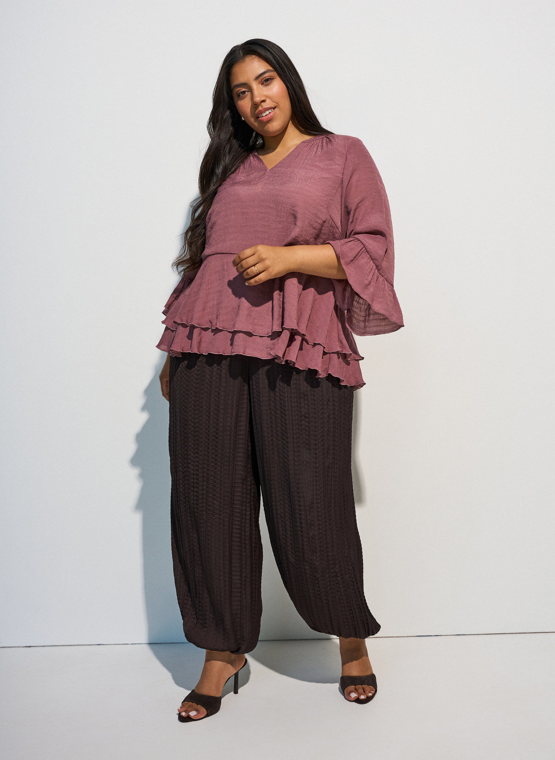 ZizziBluse med 3/4-ermer og volangdetaljer, Rosa, Model image number 1